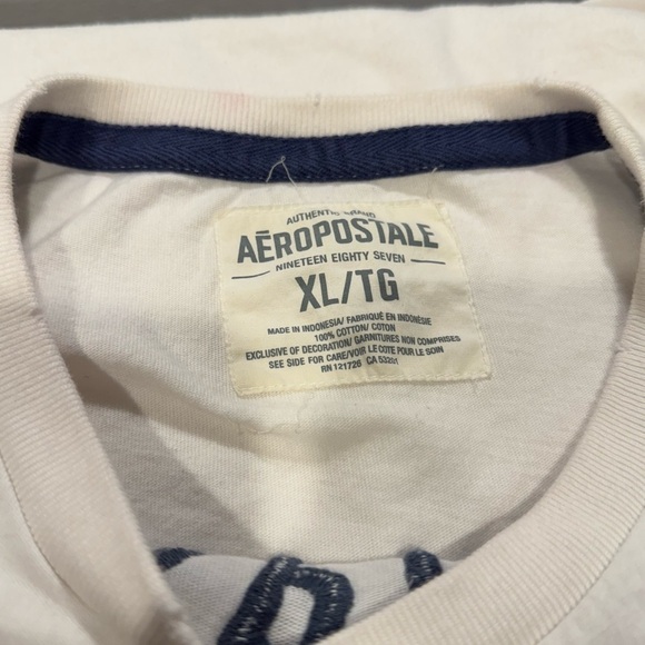 Aeropostale White Crew Neck Tee - Picture 3 of 3